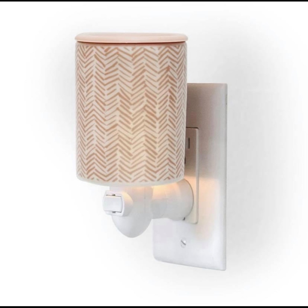 Happy Wax Wall Wax Warmer - Chevron